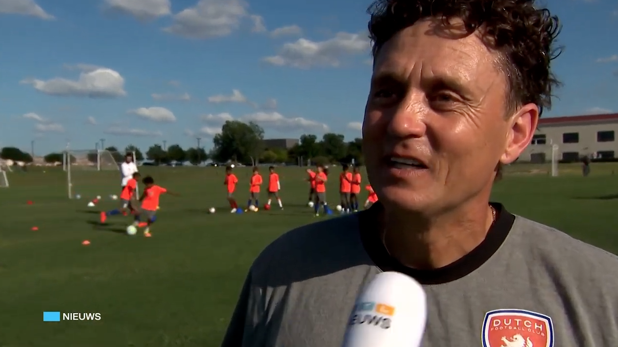 Dutch FC's Dutch-born founder shares the club's mission with RTL4 Nieuws.